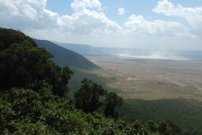 2 Days Tarangire and Ngorongoro Crater Tour - Five hours inside Ngorongoro Crater