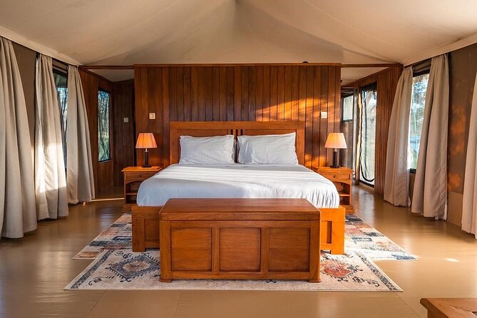 4-Day The Short of Tanzania Safari - Day 4: Down into the Ngorongoro Crater