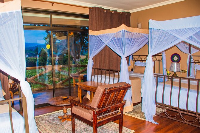 4 Days Lodges Serengeti, Ngorongoro Crater & Visiting Maasai - What this four-day safari is really like