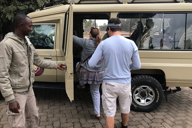 4 Days safari Tour Tanzania - Day 3: sunrise in the Serengeti