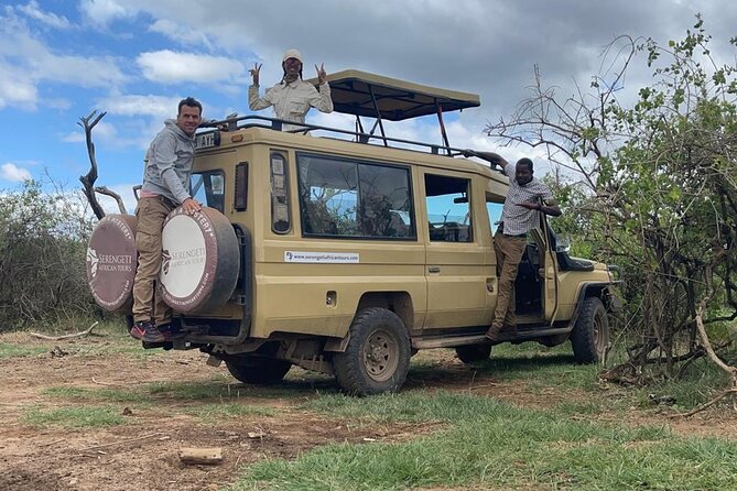 4 Days Tarangire Serengeti Ngorongoro Crater - Day two: the long road into Serengeti