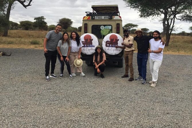 5-Day Ngorongoro Crater and Lake Manyara Safari from Arusha - Day 2: Crossing Ngorongoro toward Serengeti