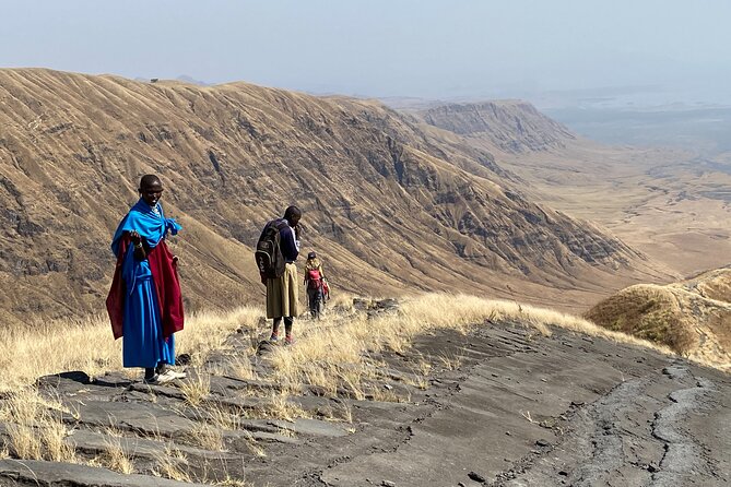 5-Day Private Adventure Tour to Ngorongoro Conservation Area - Guides, food, and the private format