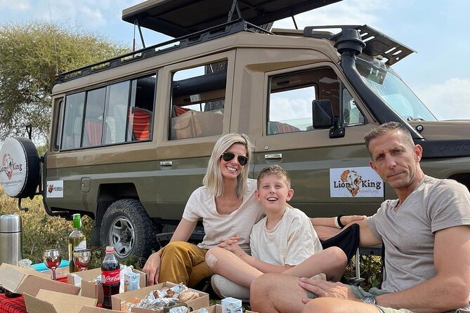 5 Days Best of Tanzania Luxury Safari Northern Circuit - The private vehicle and guide advantage