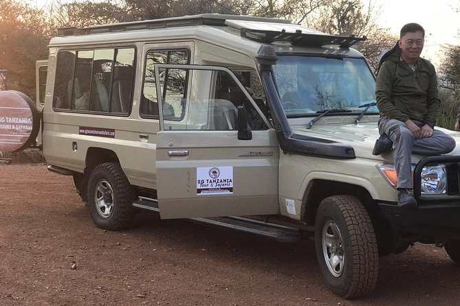 5 days into the heart of serengeti (serengeti, ngorongoro, lake manyara) - What the $1,200 price really buys