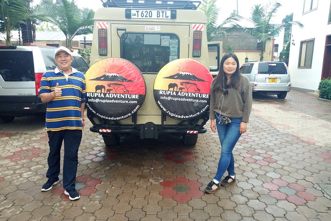 5 Days Lodge Safari - Tarangire, Serengeti, Ngorongoro & Manyara - Day Four: Five Hours on the Ngorongoro Crater Floor