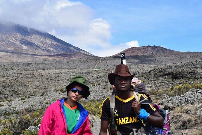 5 Days Marangu Route - Mount Kilimanjaro Trek - Day 4: The saddle and Kibo Hut