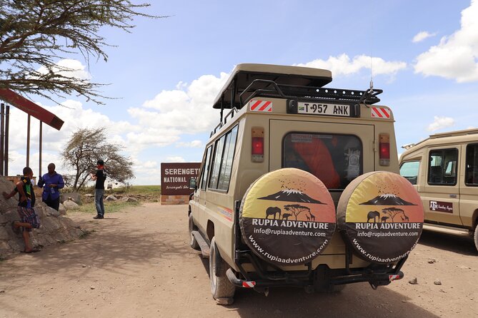 5 Days Private Safari- Tarangire, Serengeti, Ngorongoro & Manyara - Private guiding is the biggest practical advantage
