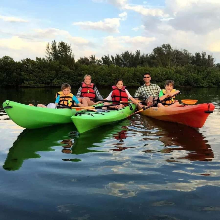 5 h kayak tour through the mangrove forest - Starting at Unguja Ukuu Kae Pwani