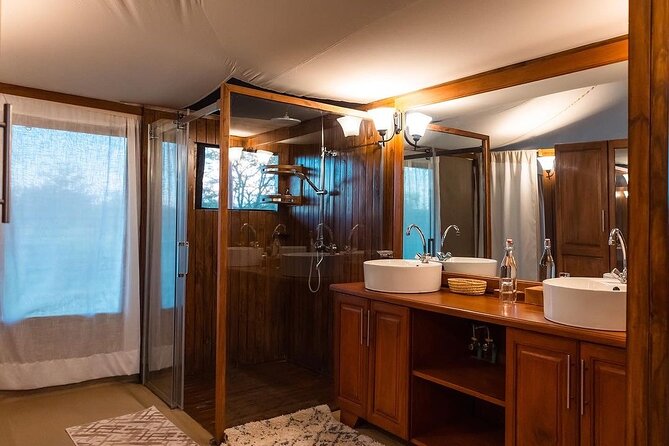 6-DayThe Best of Northern Tanzania Safari - The Private Vehicle and Guide Make a Difference