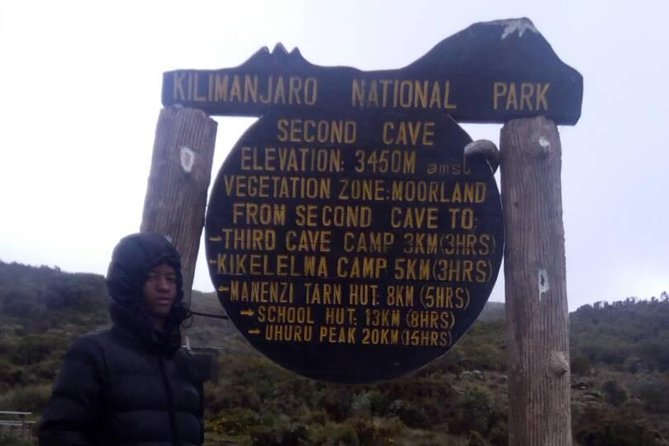 7 Days Mount Kilimanjaro Machame Route - Day 5: Karanga to Barafu, the final camp before the summit