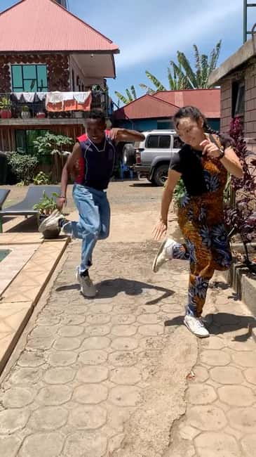 Arusha AfroDance Class, Supporting Local Youths - Dancing instead of going to the gym in Arusha