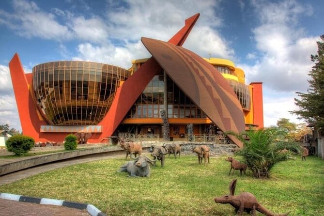 Arusha City Culture and Historical Walking Tour - Tanzanite Experience: A clear look at a famous stone