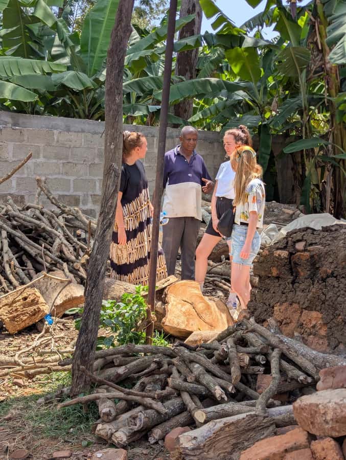 Arusha:From Earth to Art pottery workshop tour - Who should book this Arusha experience?