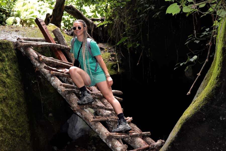 Arusha: Napuru Waterfalls - Reaching the Napuru Waterfall Canyon