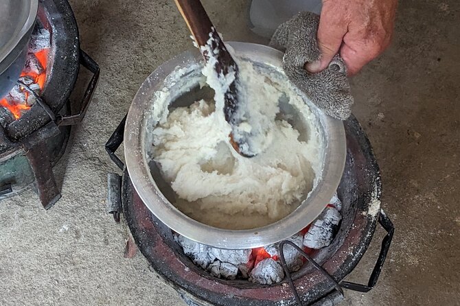 Arusha: Traditional Tanzania Cooking Class & Food Market Tour - Cooking in a traditional local kitchen