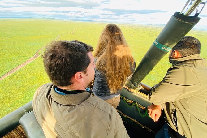 Balloon Safari & Bush Breakfast in Tarangire - Miracle Experience - Bush breakfast with a view