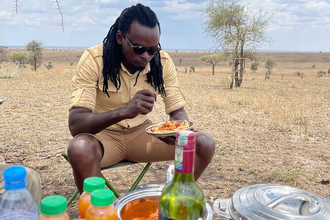 Big Five Dream Safari - Ngorongoro Crater and the Elephant Caves hike