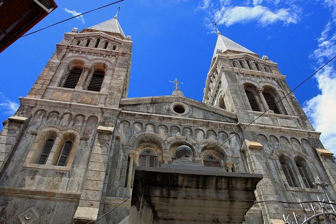 City tours zanzibar - Starting with Stone Town’s old town