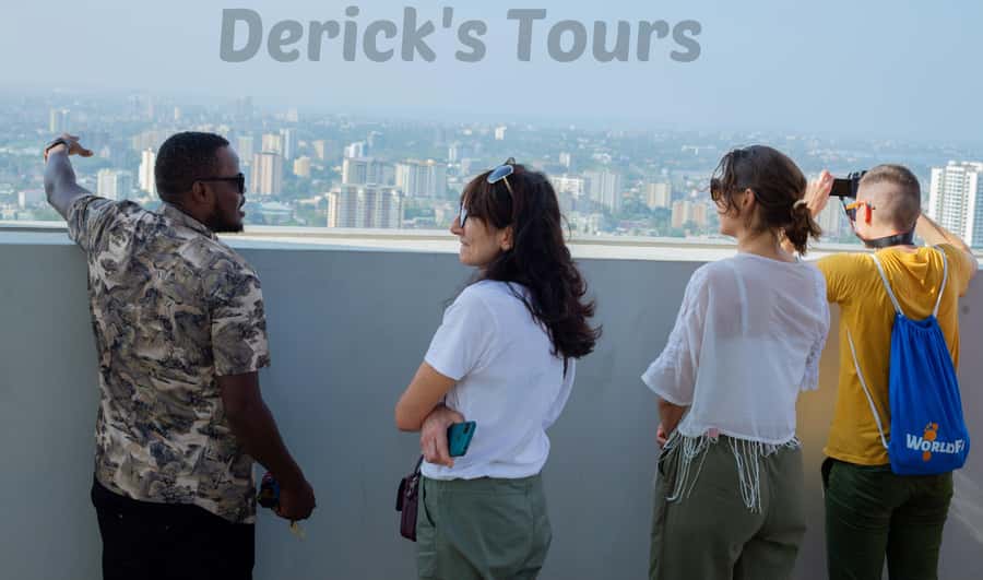 Dar es Salaam City Center: Walking Tour - Local art and the option to change the route