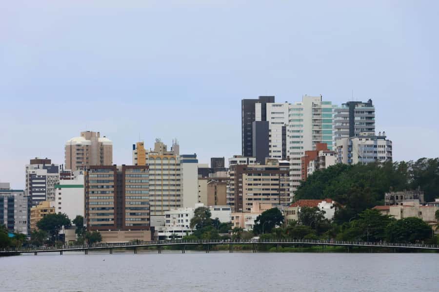 Dar es Salaam: City Highlights Tour with Local Guide - Dar es Salaam War Cemetery and a thoughtful historical stop