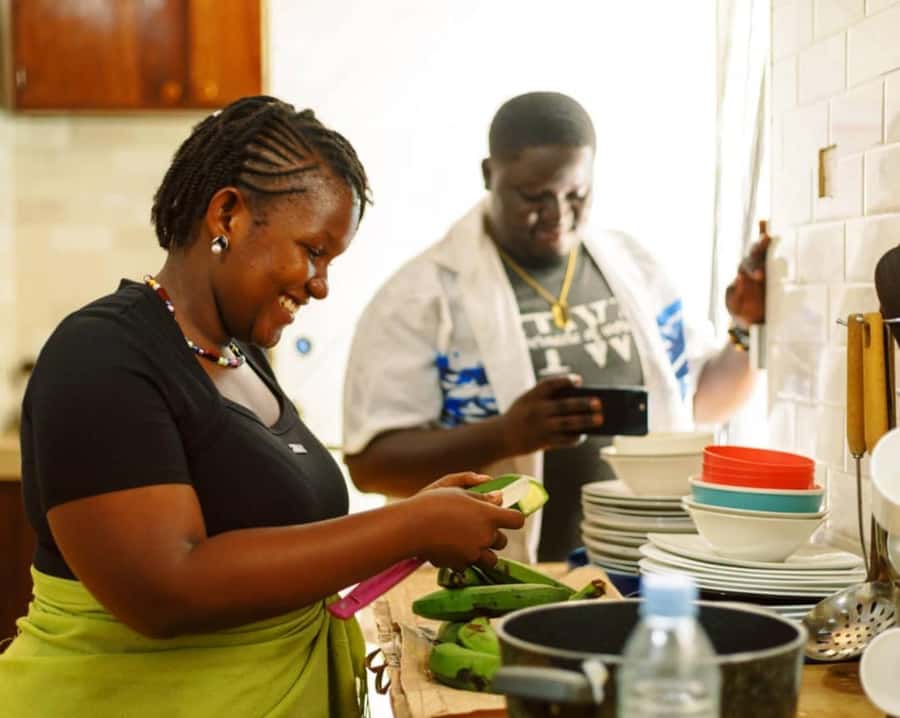 Dar es Salaam: Taste of Tanzania Cooking Class and Food Tour - Cooking with a mbuzi, kinu, and chungu