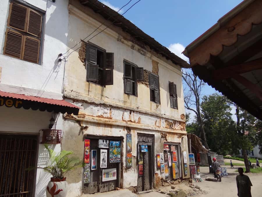 DAR ES SALAAM : TRIP DAR ES SALAAM TO BAGAMOYO OLD CITY TOUR - Old German Boma and the Arab Fort