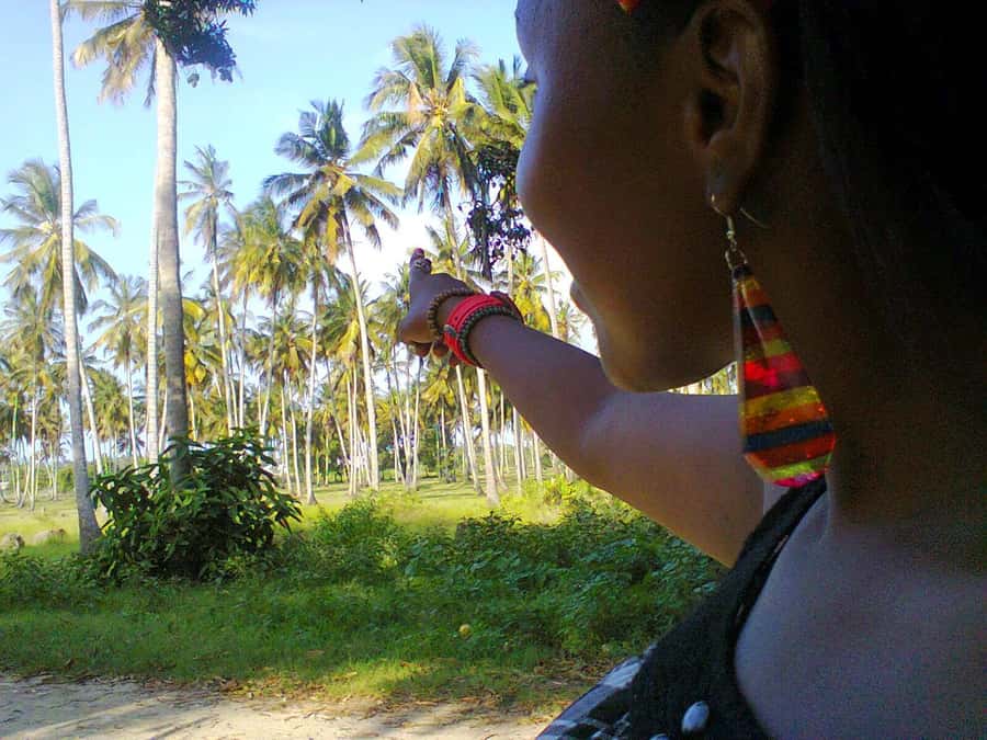 DAR ES SALAAM : TRIP DAR ES SALAAM TO BAGAMOYO OLD CITY TOUR - Old German Cemeteries and Coastal Views