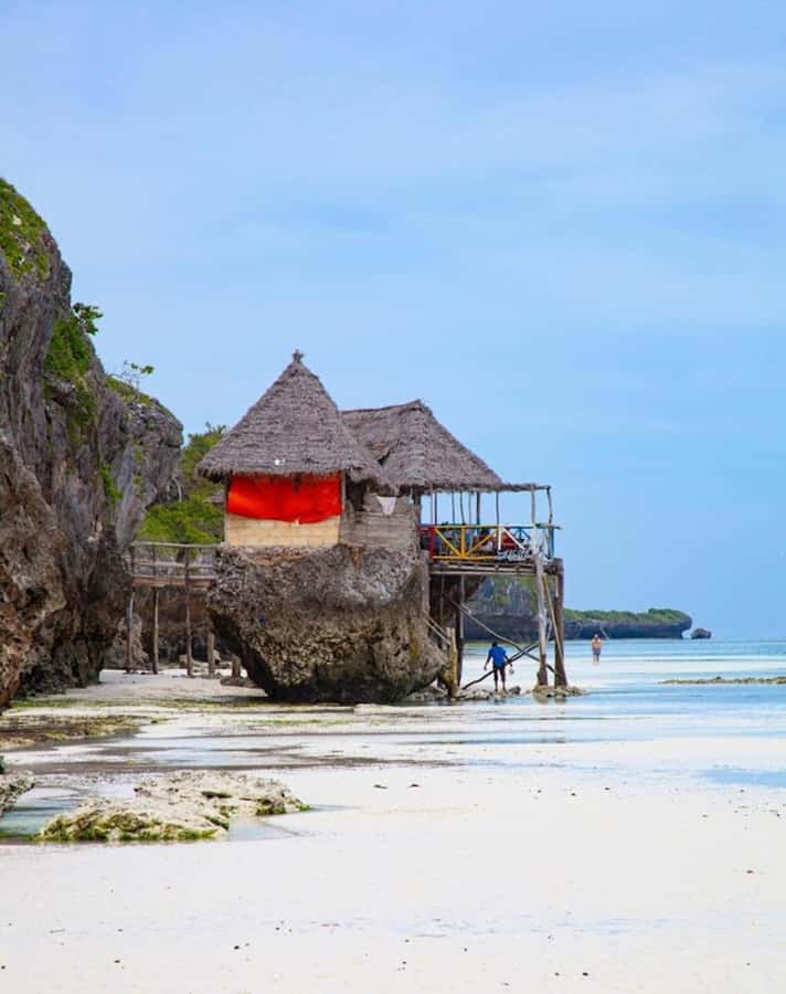 Day trip to the Rock Restaurant & relax on mtende beach - The $95 price: convenient, but not a bargain for everyone