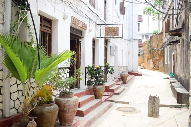 Explore The Stone Town in Zanzibar - Carved wooden doors and Stone Town architecture