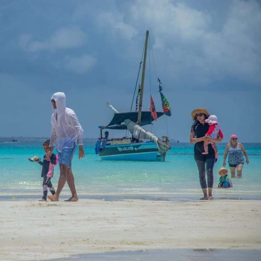 FROM NUNGWI: STONE TOWN, SPICE FARM TOUR AND PRISONAL ISLAND - What the Stone Town walk feels like