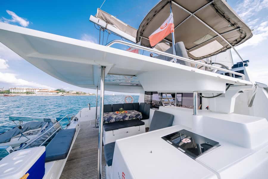 From Zanzibar: Half-Day Yacht Trip experience - Morning or afternoon?