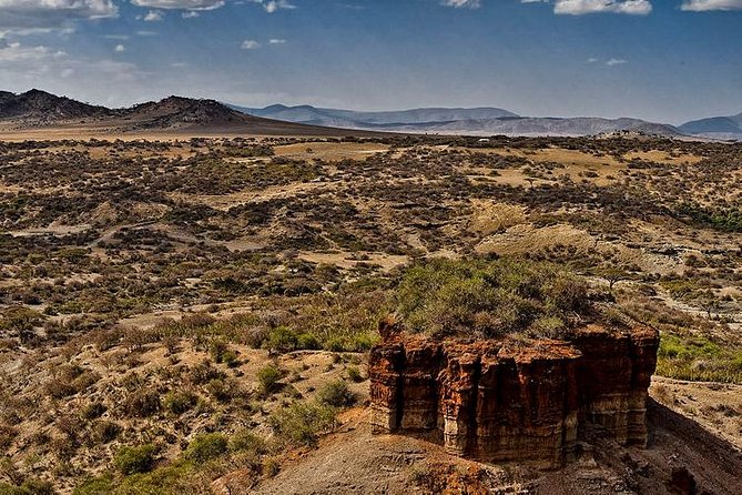 Full Day Olduvai & The Enigmatic Shifting Sand Tour - Seeing the Shifting Sand before Olduvai