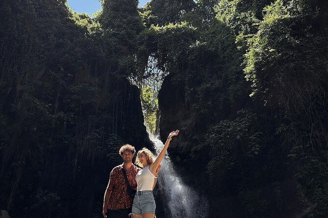 Hidden Arusha Waterfall, Coffee & Village Tour (All-Inclusive) - Stop three: honey, spices, banana wine, and lunch