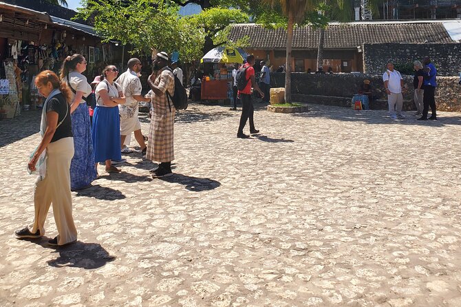 Historical Walking Tour in Zanzibar - Tippu Tip’s House and Hamamni Persian Baths