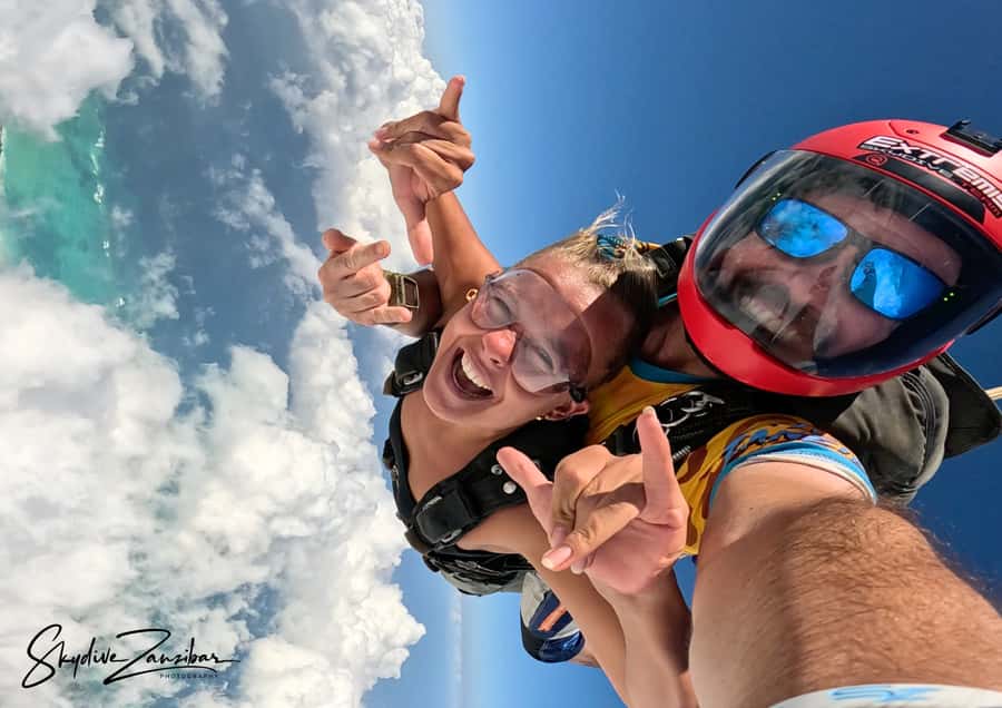Kendwa: Tandem Skydive in Zanzibar - The 10,000-foot view over Zanzibar