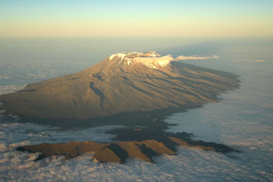 Kilimanjaro: Shira plateau to Cathedral point 3872m Day hike - Morum Barrier marks the real start