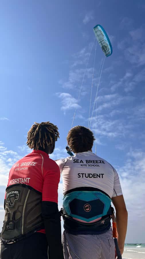 KiteSurf: Private lessons facing Mnemba, Zanzibar - Beginner/intermediate - Learning kitesurfing on Muyuni Beach