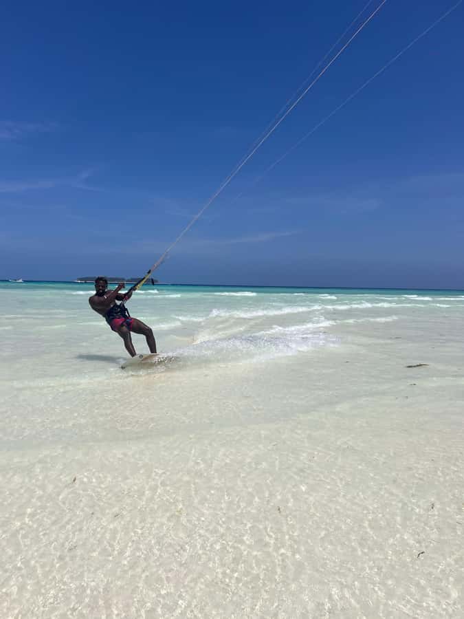 KiteSurf: Private lessons facing Mnemba, Zanzibar - Beginner/intermediate - Why private instruction is worth the price