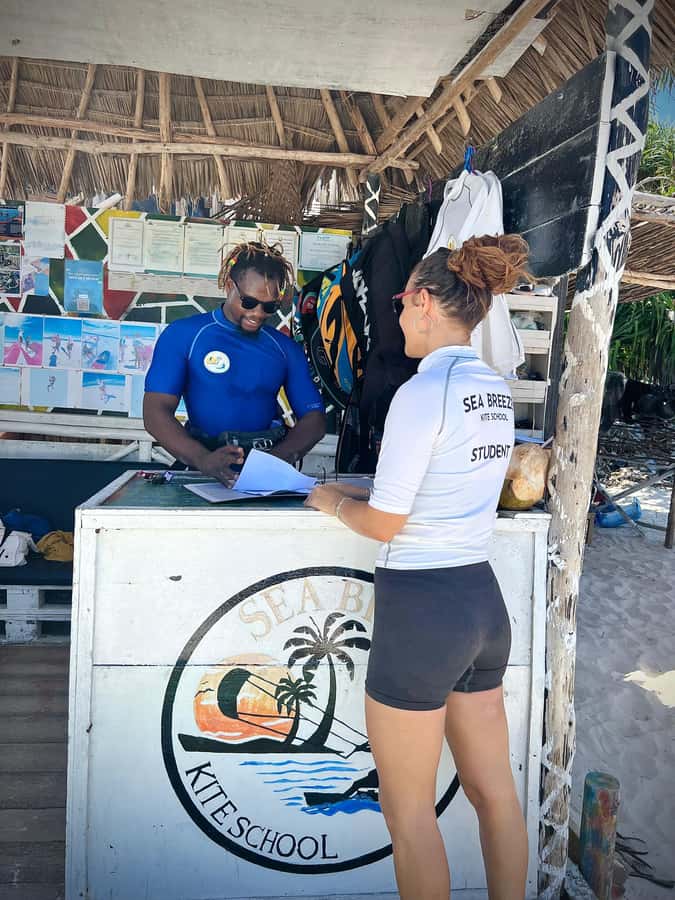 KiteSurf: Private lessons facing Mnemba, Zanzibar - Beginner/intermediate - What beginners do during the first session