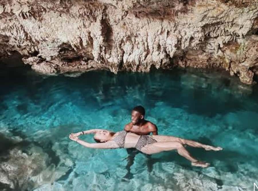 Kuza Cave, Hidden Mtende Beach & The Rock Restaurant - Who should book this experience