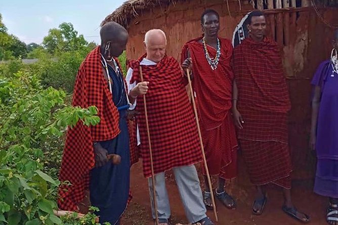 Maasai World - Arriving at the Mpandeni meeting point