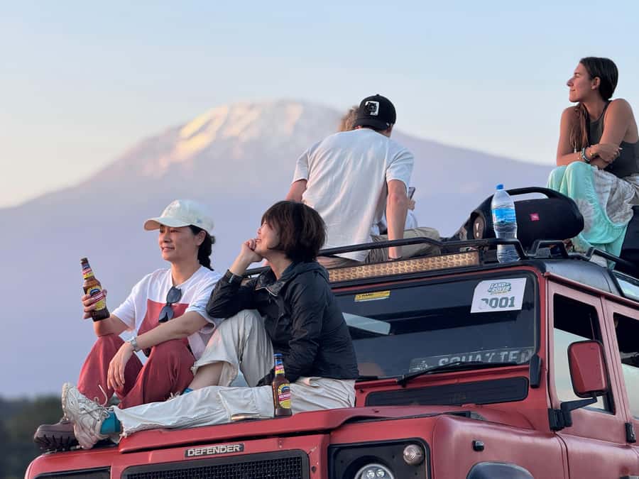 Moshi: Sunset Chill with Drinks and Roundtrip Transfer - Who should book this experience?