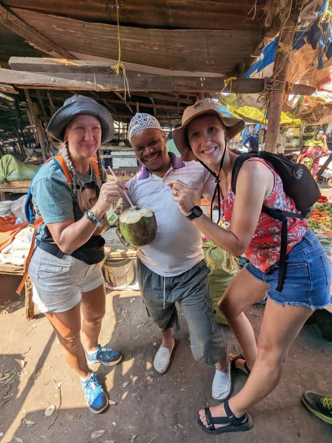 Moshi: Town tour and Local Markets tour - A 20-minute coffee and tea pause