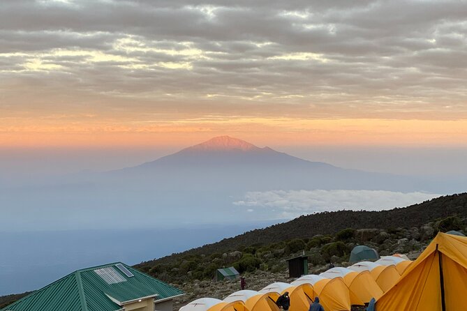 Mt. Kilimanjaro Climb - 8 Day Lemosho Route - Day 5: Over the Barranco Wall to Karanga