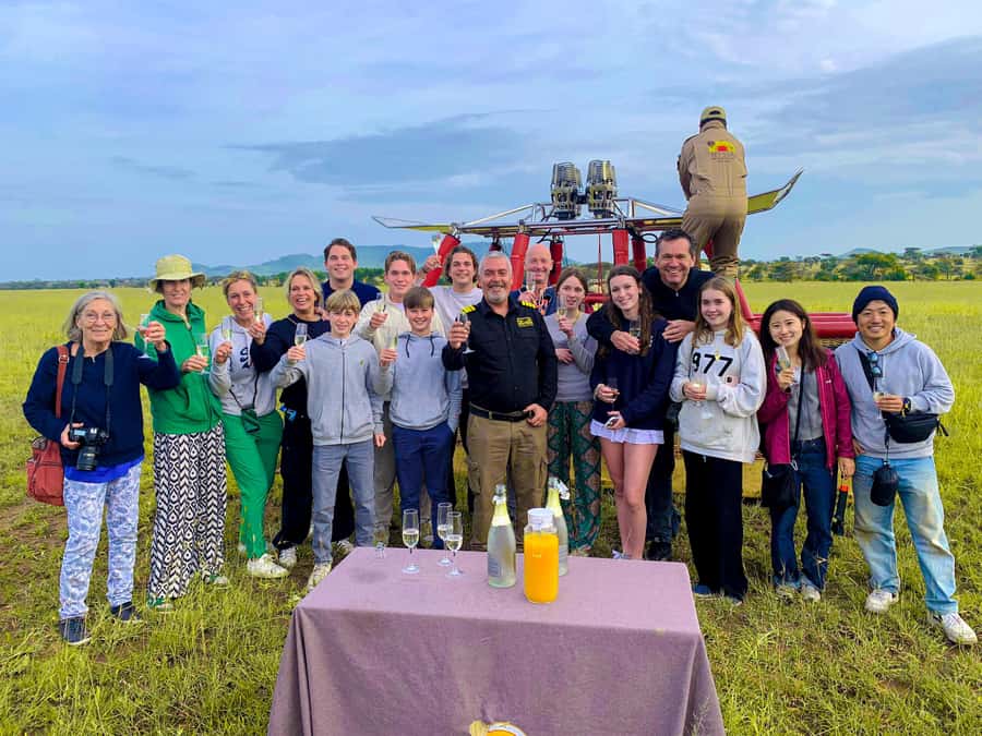 Serengeti Balloon Ride and Luxury Bush Breakfast - One hour above lions, elephants, and giraffes
