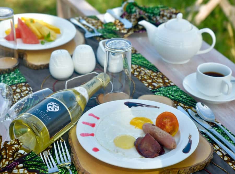 Serengeti: Hot Air Balloon Flight with Champagne Breakfast - The one-hour flight above the plains