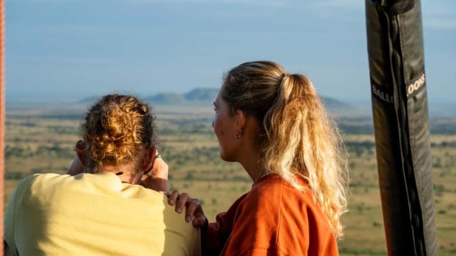 Serengeti: Hot Air Balloon Flight with Champagne Breakfast - Landing, champagne, and the bush breakfast