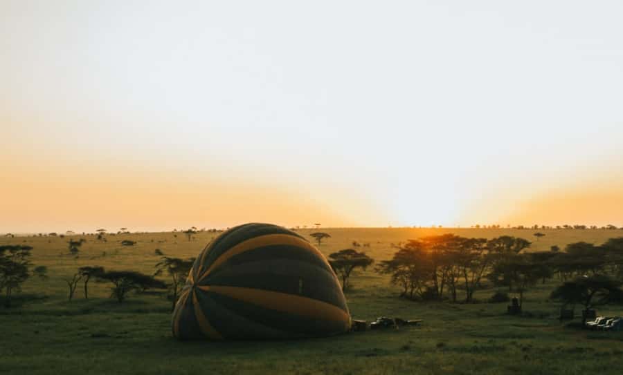 Serengeti: Hot Air Balloon Flight with Champagne Breakfast - Who should book this balloon safari?