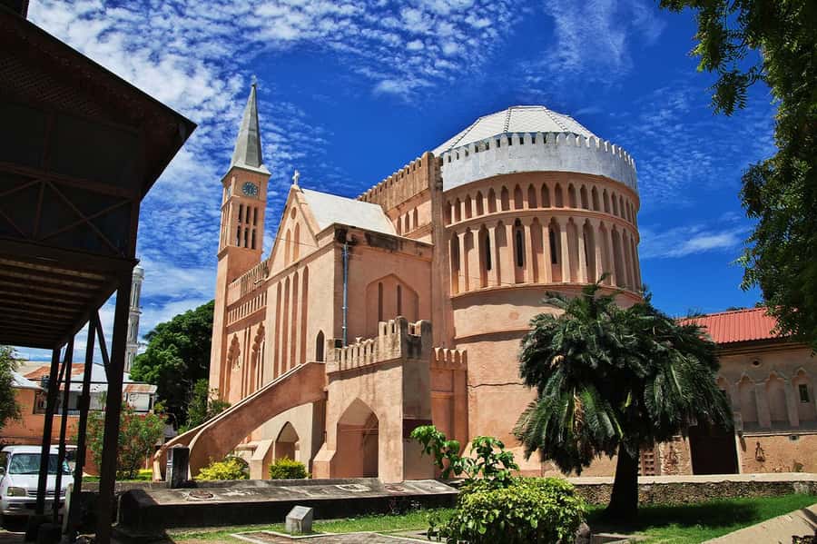 Stone Town, Jozani Forest, Sea Turtles & The Rock Restaurant - What to pack for this particular route